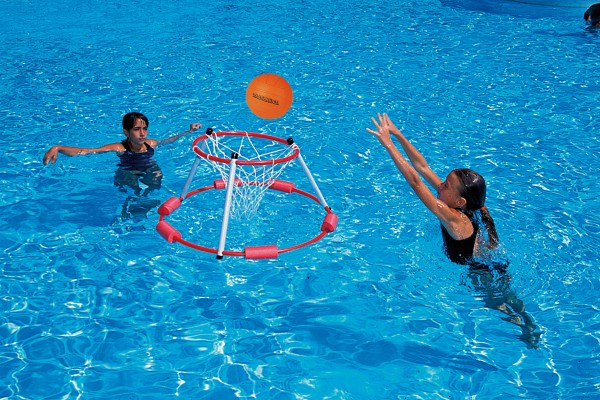 Wasser-Basketball Spiel