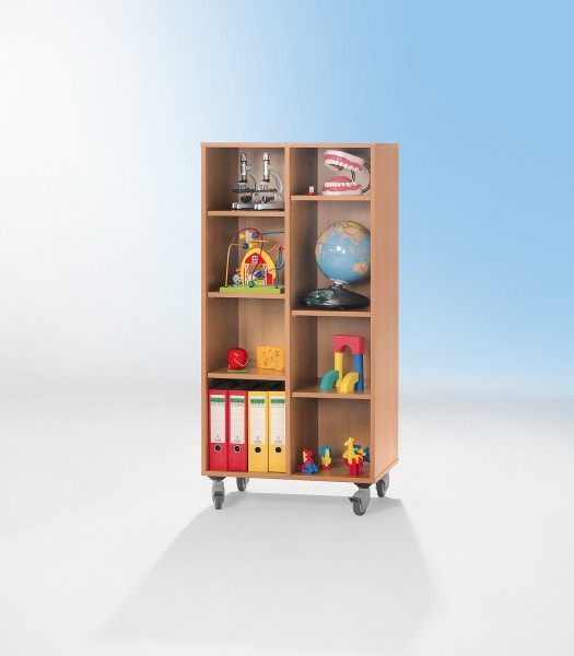 Schrank mit Einlegeböden