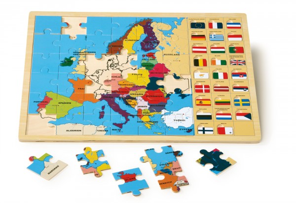 Puzzlekarte Europa mit Fahnen